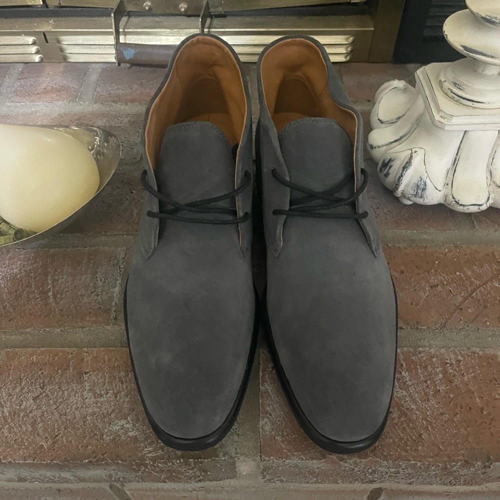 Men's Gray Chukka Boots